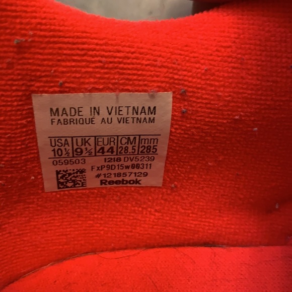 Men’s Reebok Classics - Picture 5 of 7